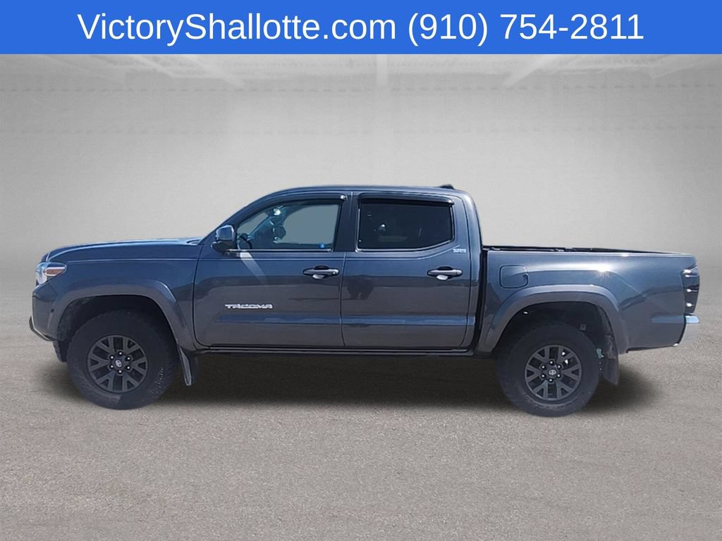 Used 2022 Toyota Tacoma SR5 AWD/4WD image 16
