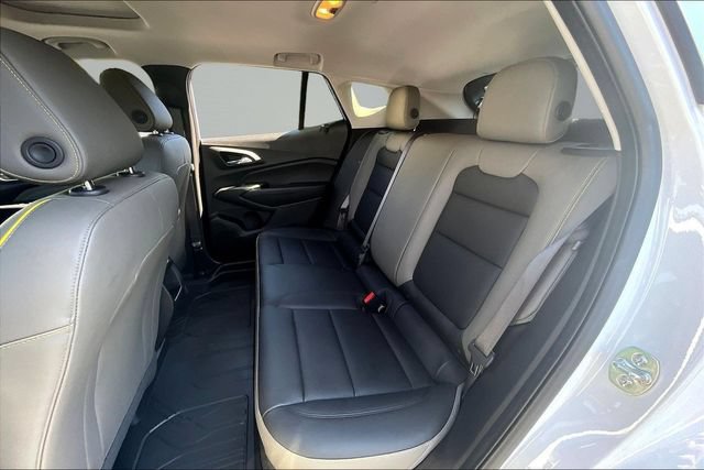 Used 2025 Chevrolet Trax ACTIV w/ Sunroof Package FWD image 21