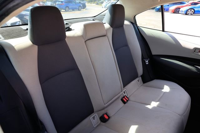 Used 2022 Toyota Corolla LE image 14