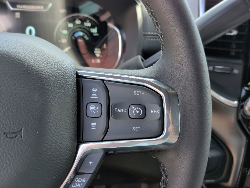 New 2026 RAM 3500 Laramie AWD/4WD image 20