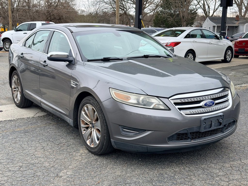 Used 2011 Ford Taurus Limited w/ 301A Rapid Spec Order Code image 3