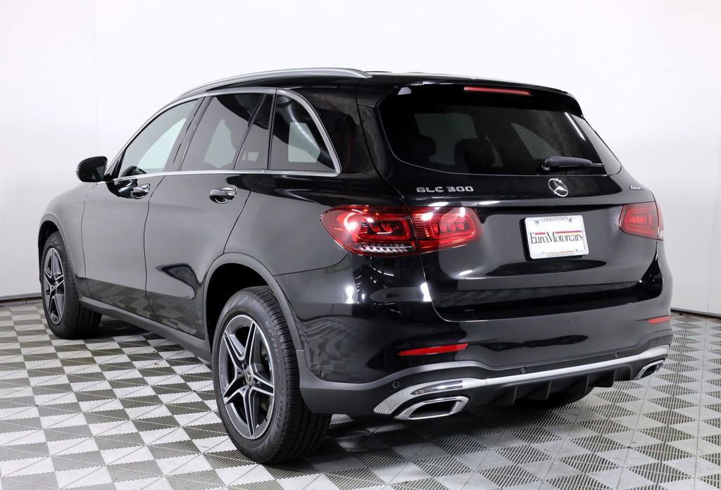 Used 2020 Mercedes-Benz GLC 300 4MATIC image 4