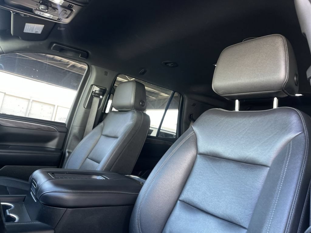 Certified 2022 Chevrolet Tahoe LT w/ Luxury Package AWD/4WD image 19