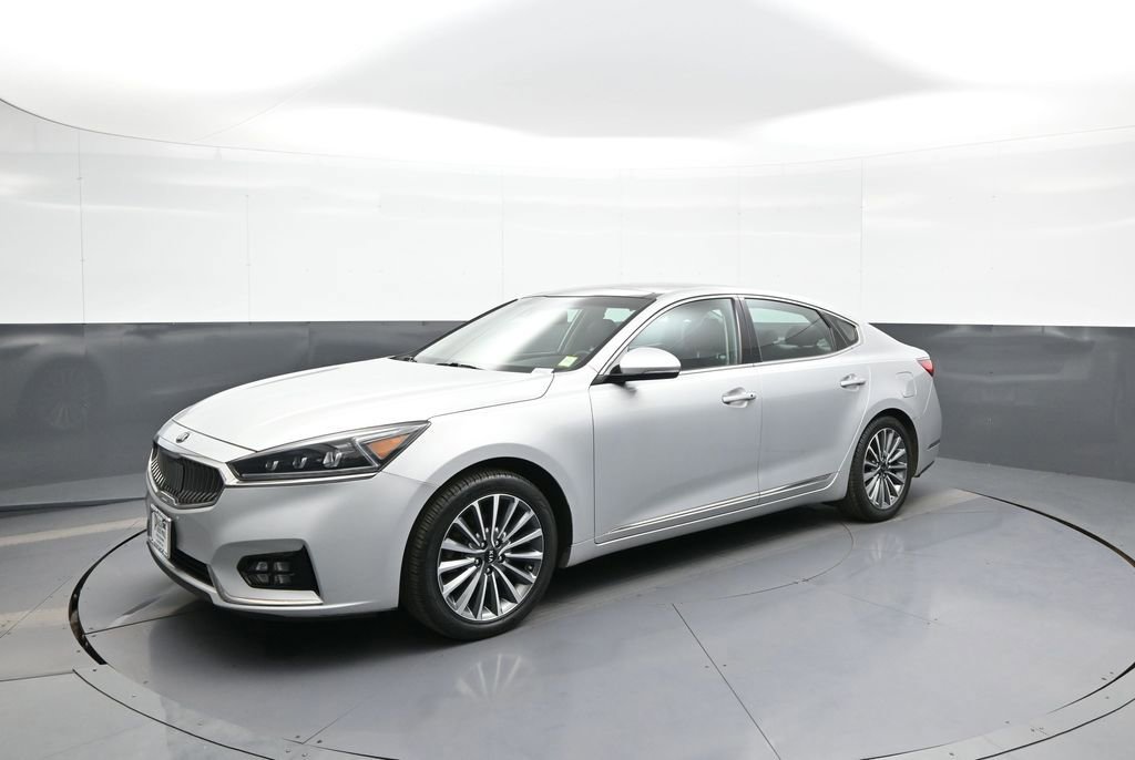 Certified 2017 Kia Cadenza Technology FWD image 10
