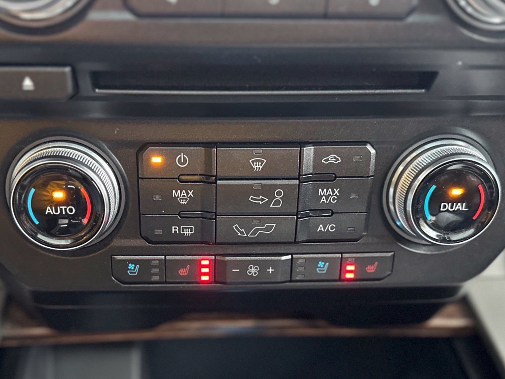 Used 2018 Ford F150 Lariat w/ Equipment Group 502A Luxury AWD/4WD image 15