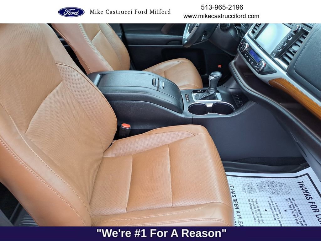 Used 2019 Toyota Highlander Limited image 25