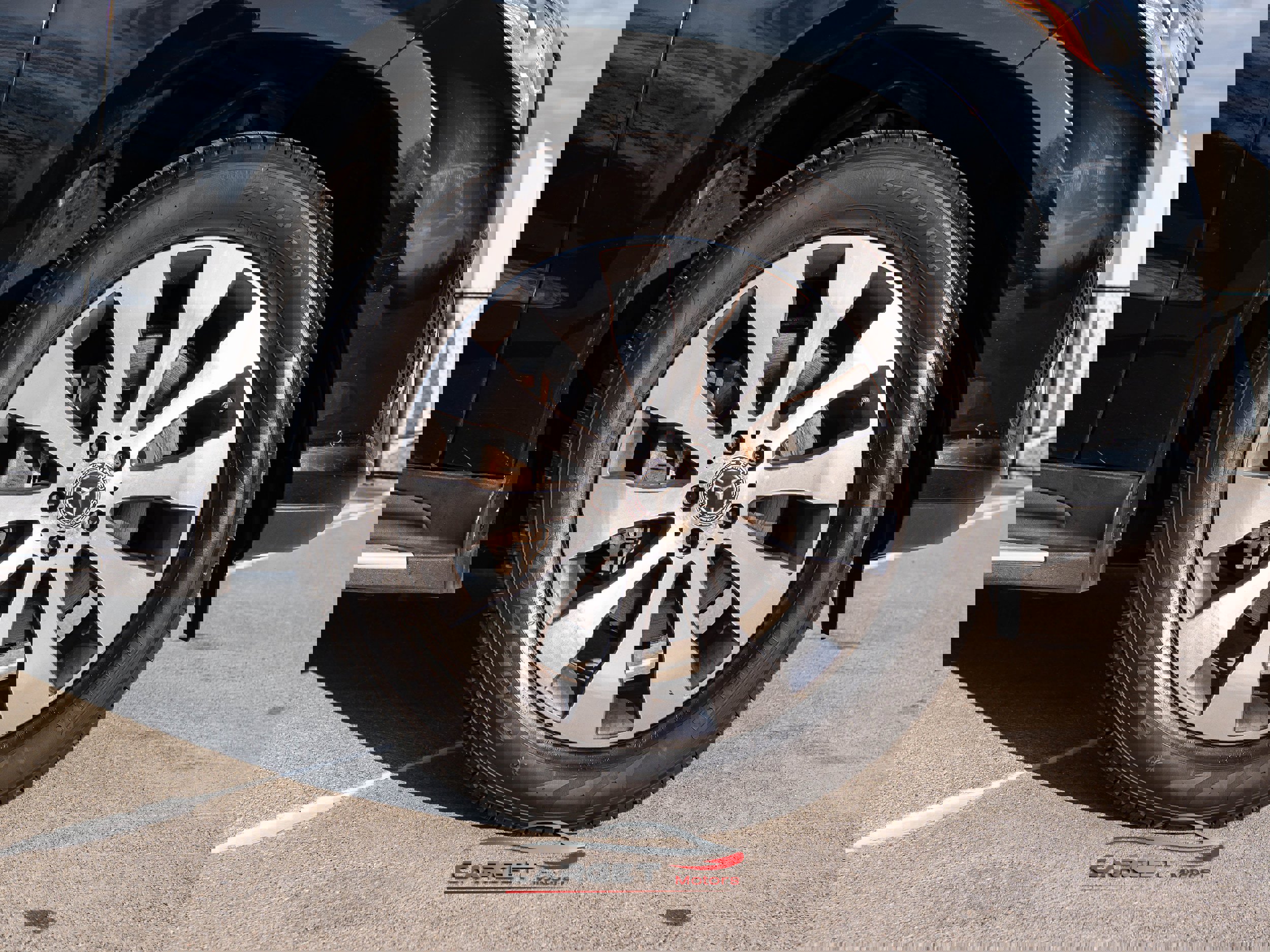 Used 2017 Mercedes-Benz GLS 450 4MATIC w/ Premium Package image 10