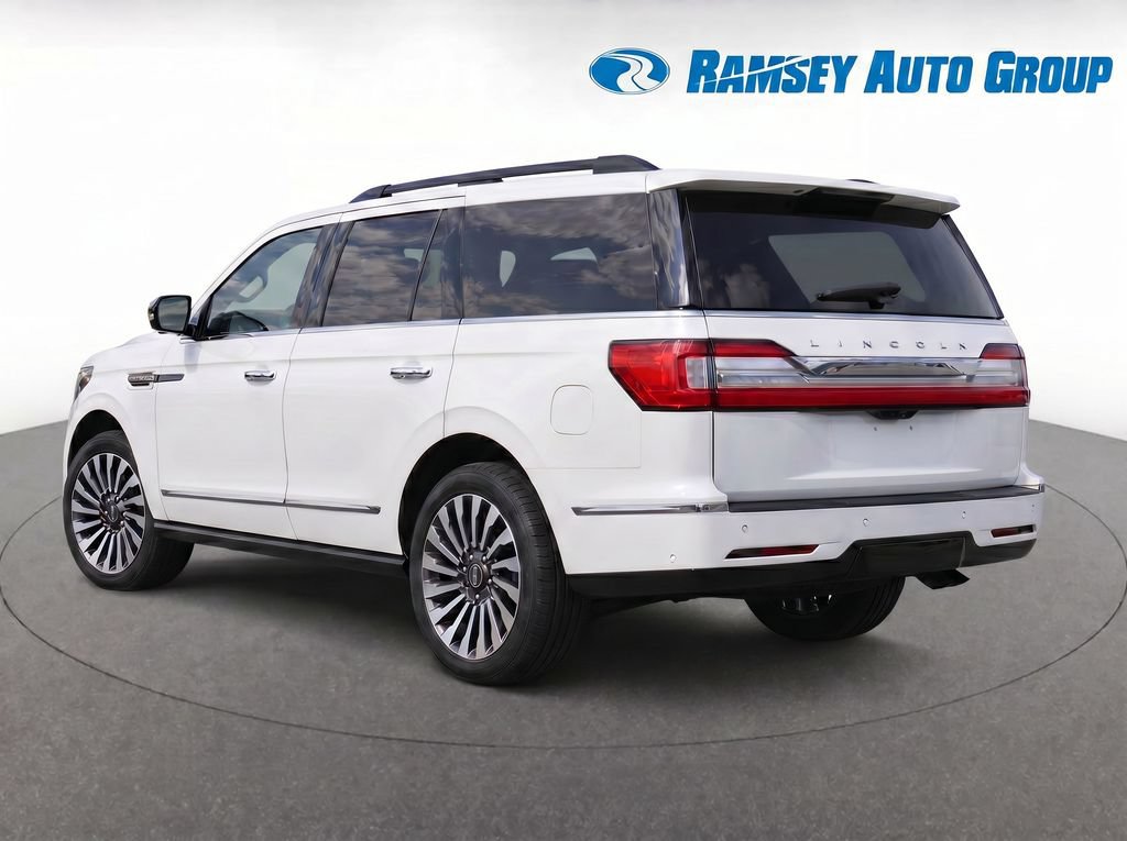 Used 2019 Lincoln Navigator Reserve AWD/4WD image 3