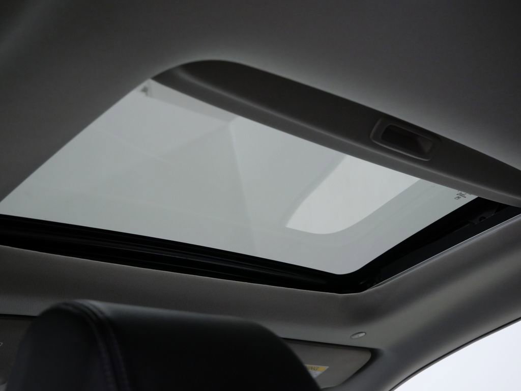 Used 2024 Honda HR-V EX-L image 4