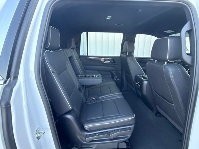 Used 2025 GMC Yukon XL Elevation RWD image 19