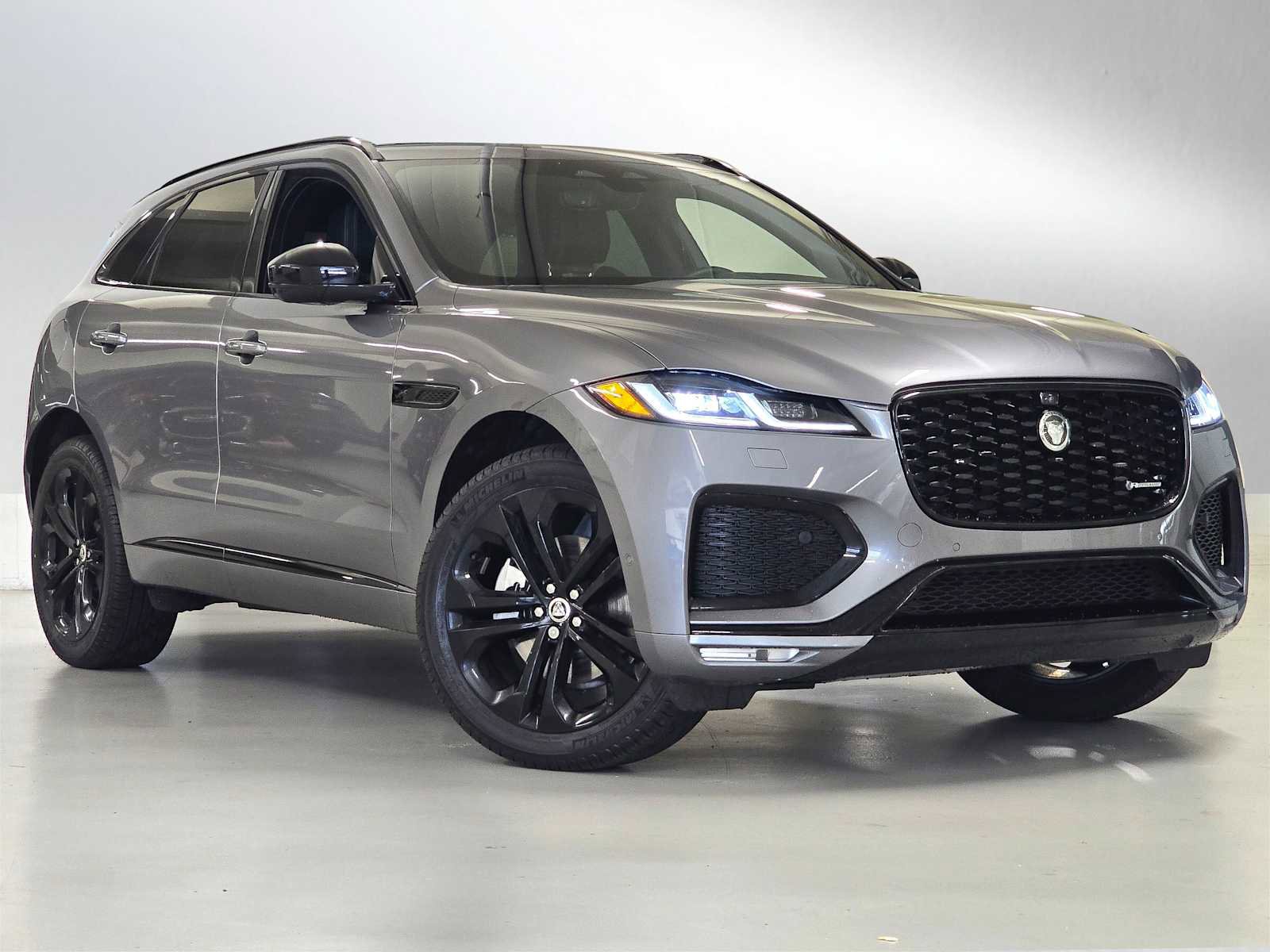 Used 2025 Jaguar F-PACE R-Dynamic S