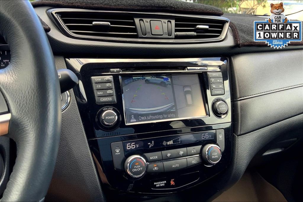 Used 2017 Nissan Rogue SV w/ SV Premium Package image 21