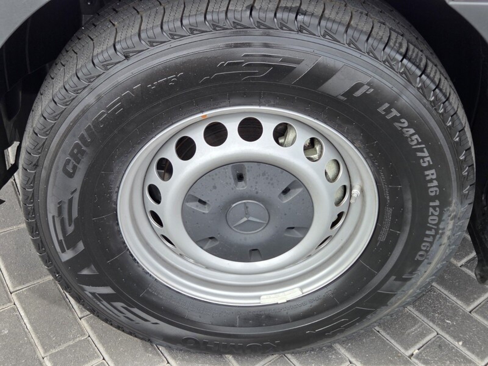 New 2025 Mercedes-Benz eSprinter 170 Cargo image 10