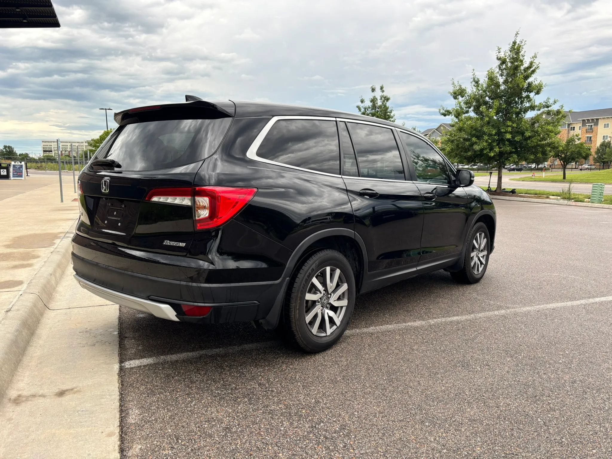 Used 2020 Honda Pilot EX image 7