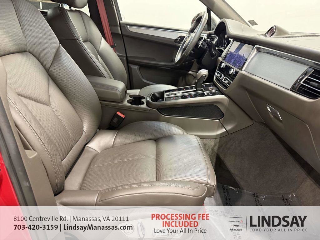 Used 2025 Porsche Macan Turbo AWD/4WD image 11