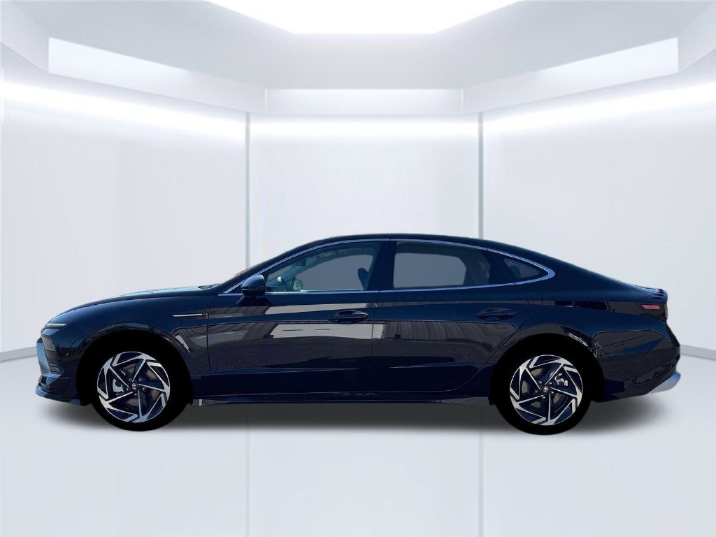 New 2026 Hyundai Sonata SEL FWD image 3