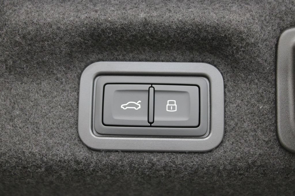 New 2026 Audi A6 Premium Plus AWD/4WD image 31