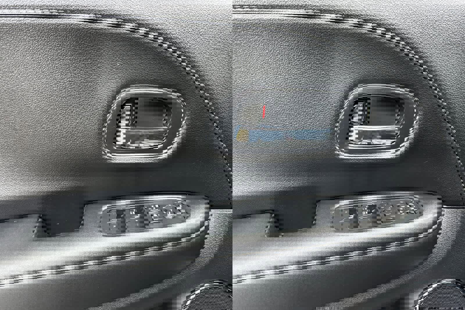 Used 2022 Honda HR-V EX-L image 12