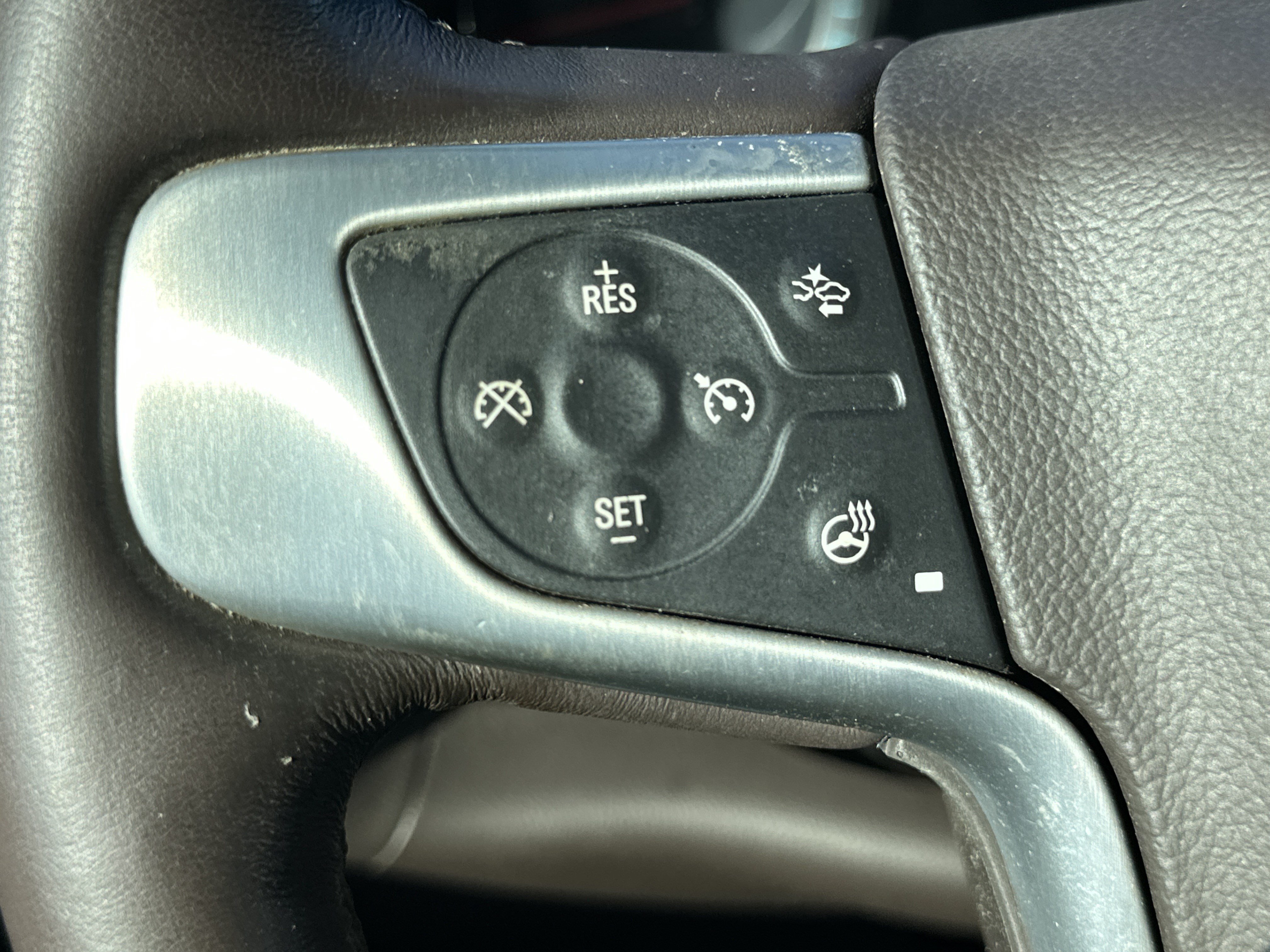 Used 2018 GMC Sierra 1500 SLT AWD/4WD image 25