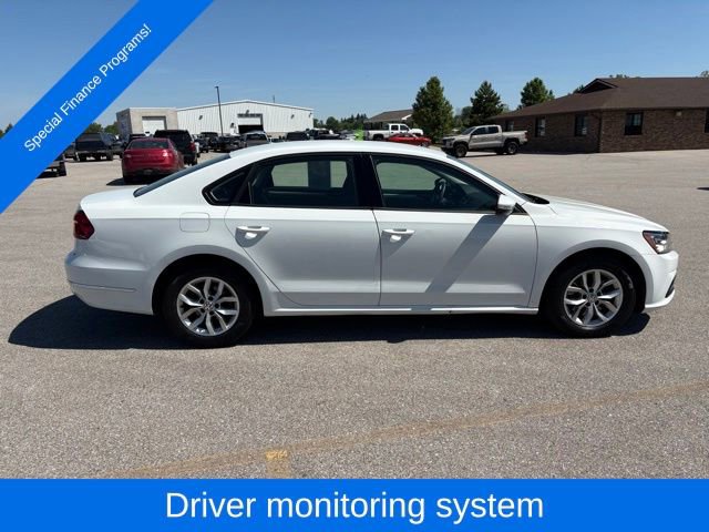 Used 2018 Volkswagen Passat 2.0T S w/ Driver Assistance Package FWD image 7