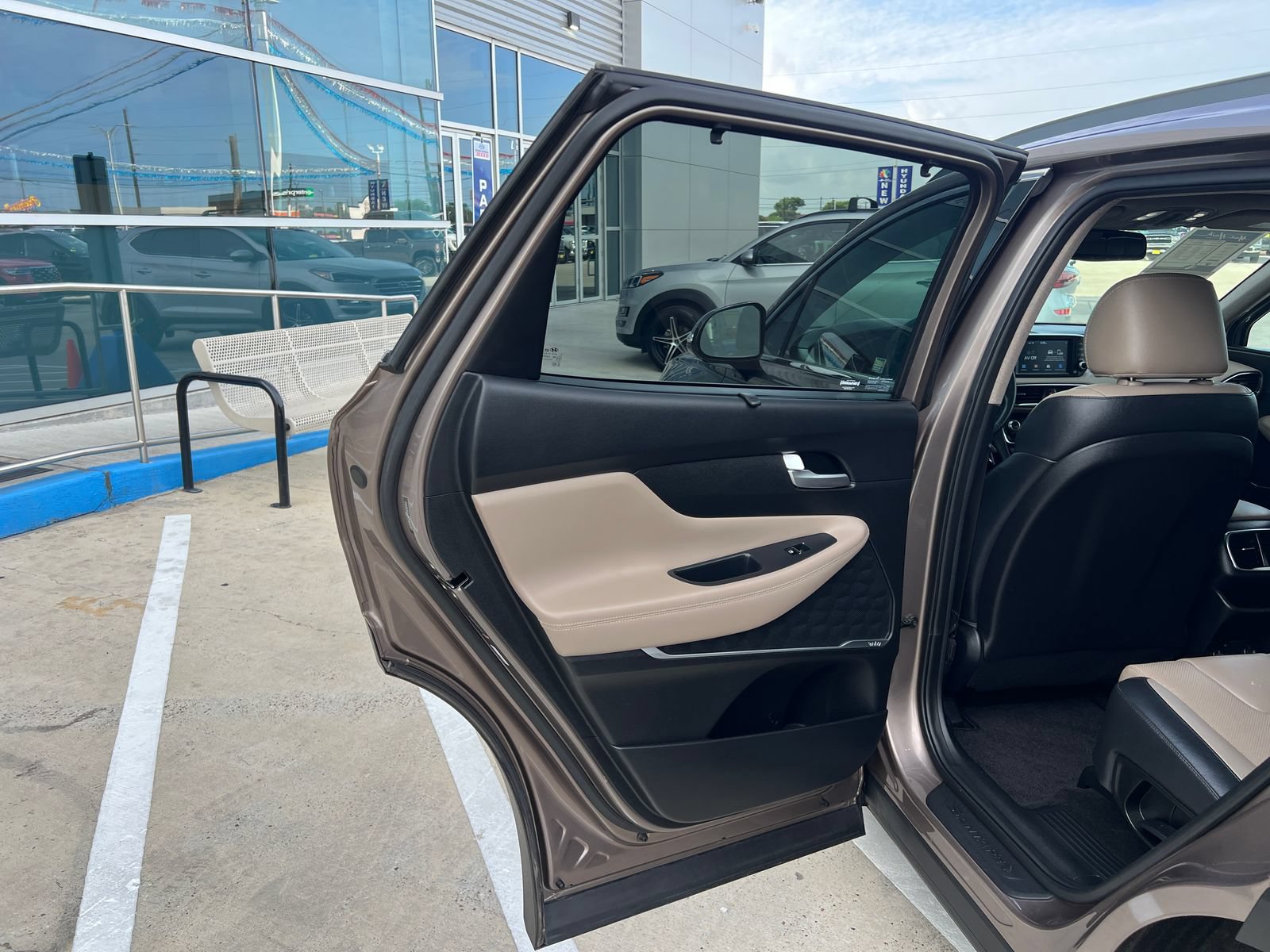 Used 2020 Hyundai Santa Fe SEL FWD image 12
