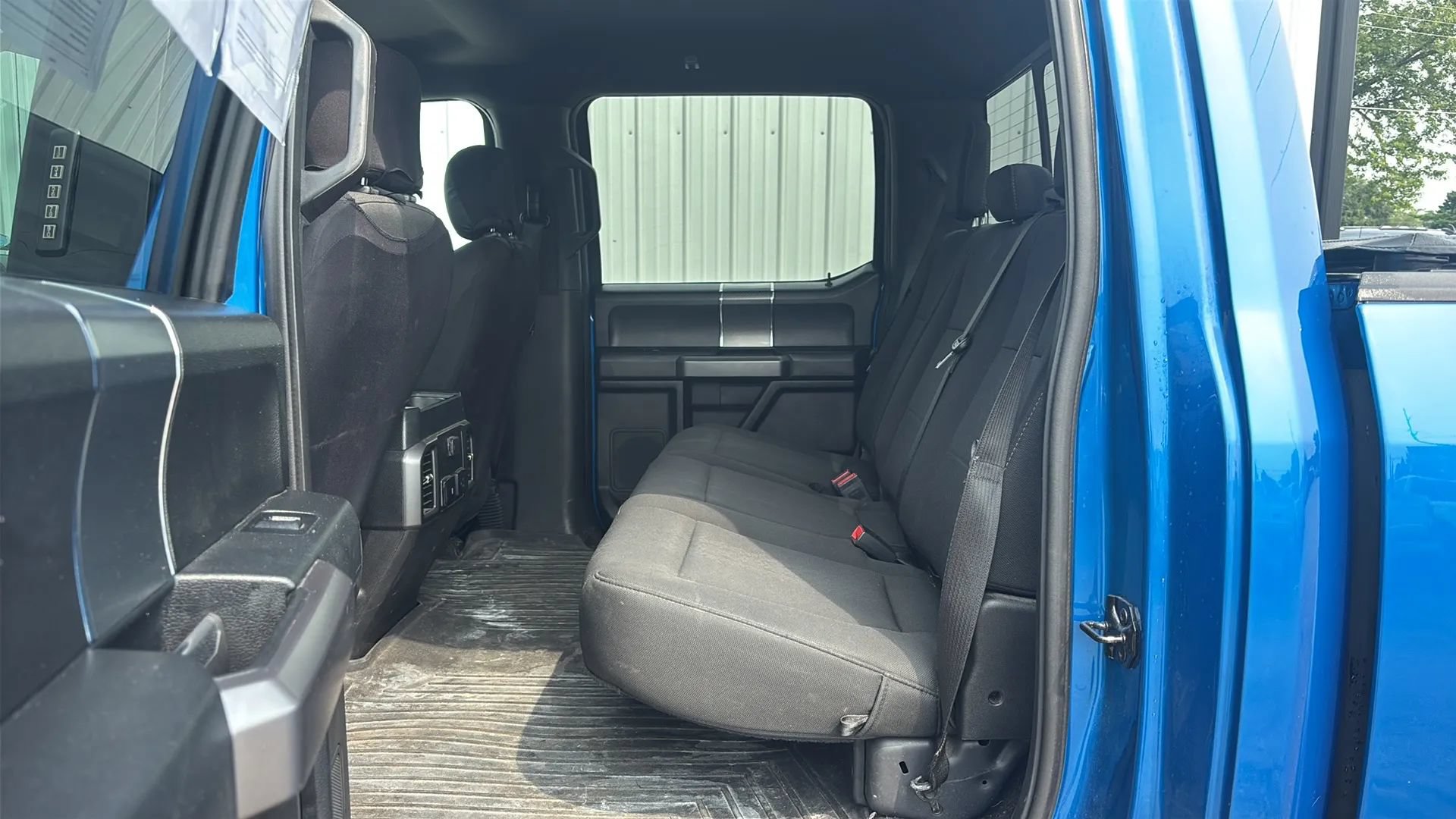 Used 2019 Ford F150 XLT w/ Equipment Group 302A Luxury AWD/4WD image 18