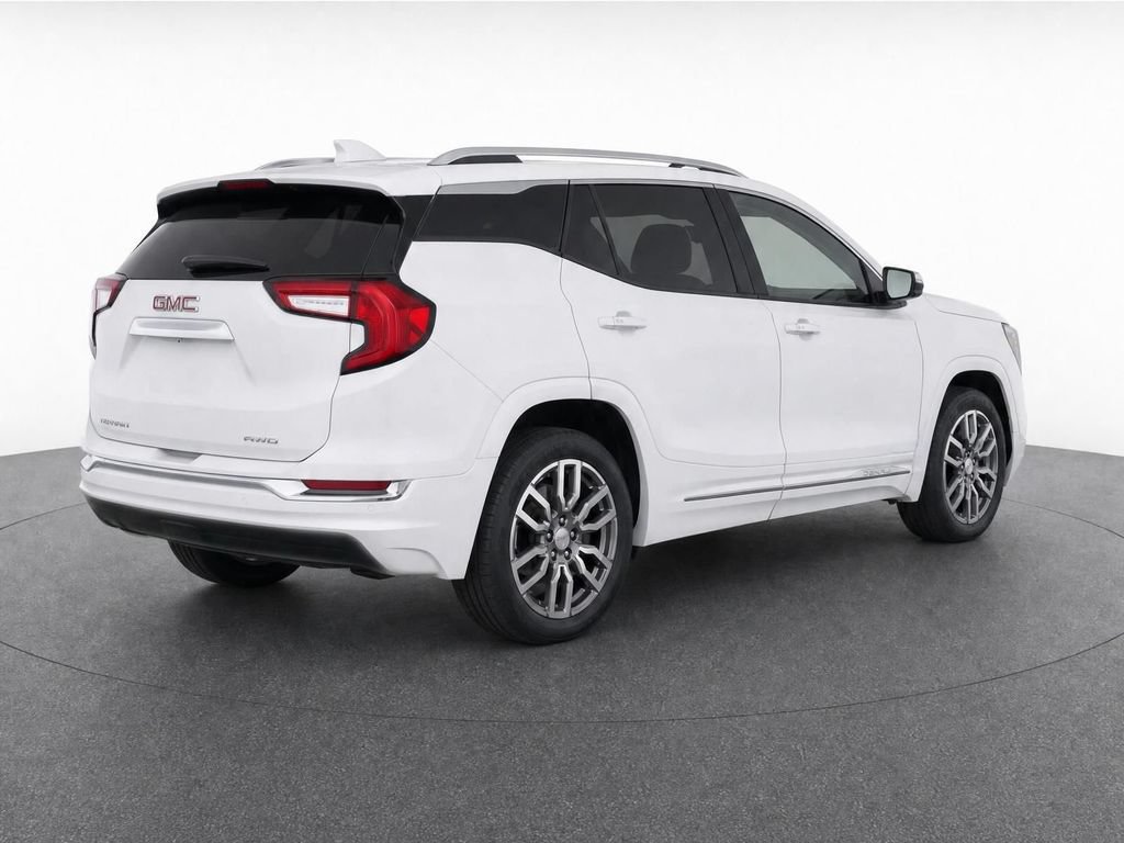 Certified 2024 GMC Terrain Denali w/ Denali Premium Package AWD/4WD image 24