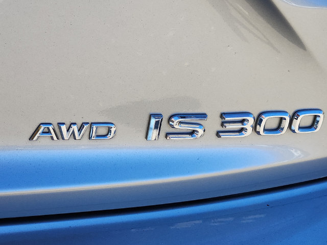 Used 2018 Lexus IS 300 AWD w/ Comfort Package image 32