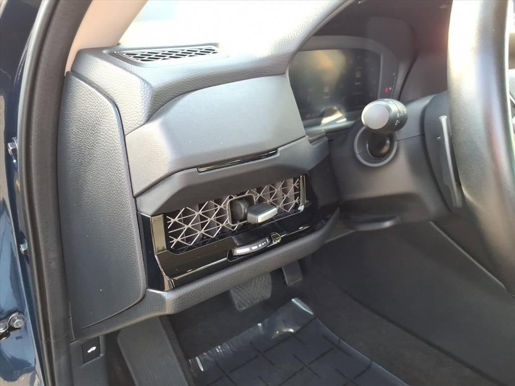 Used 2023 Honda Accord Touring image 15