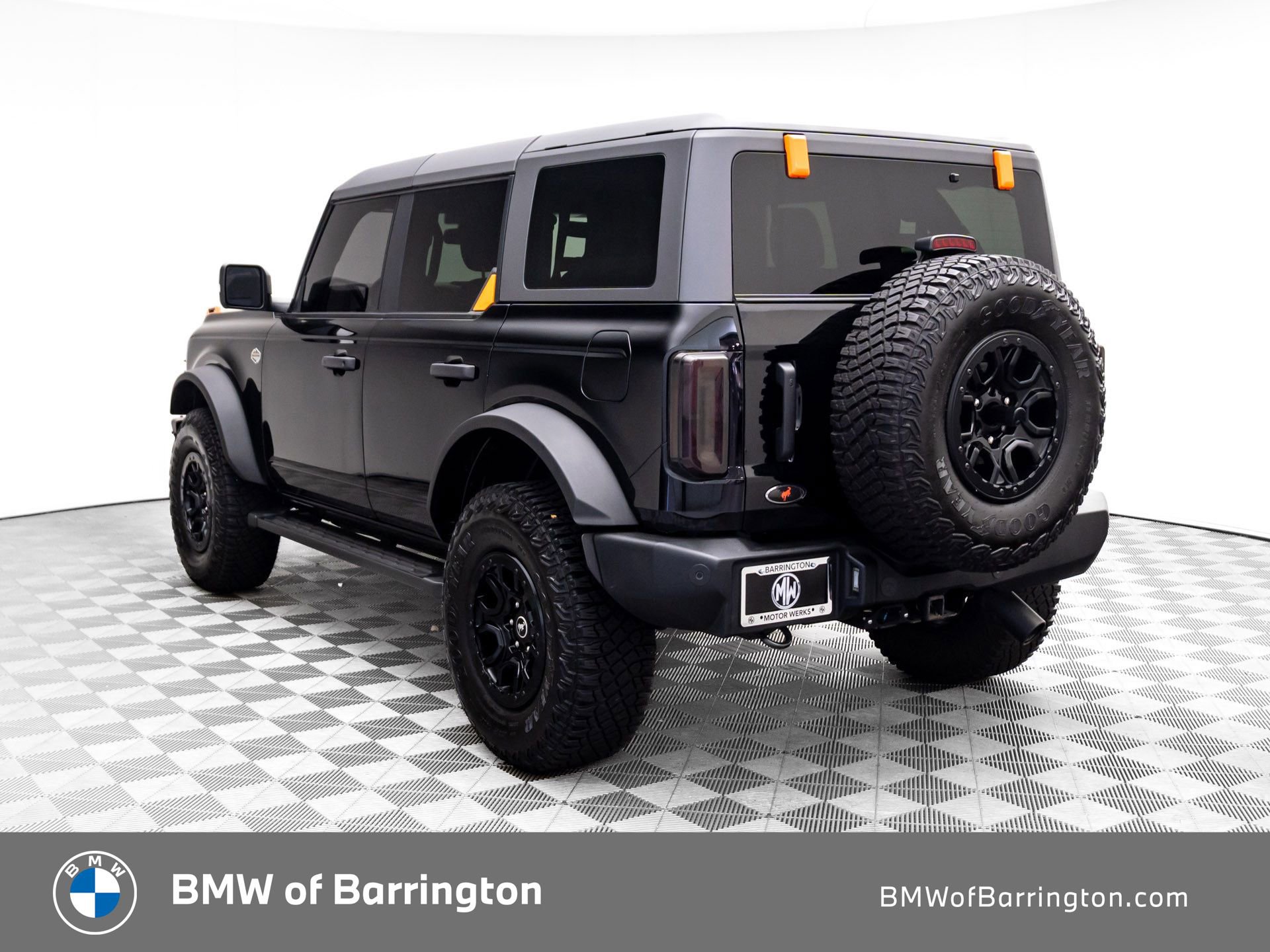 Used 2024 Ford Bronco Wildtrak image 3