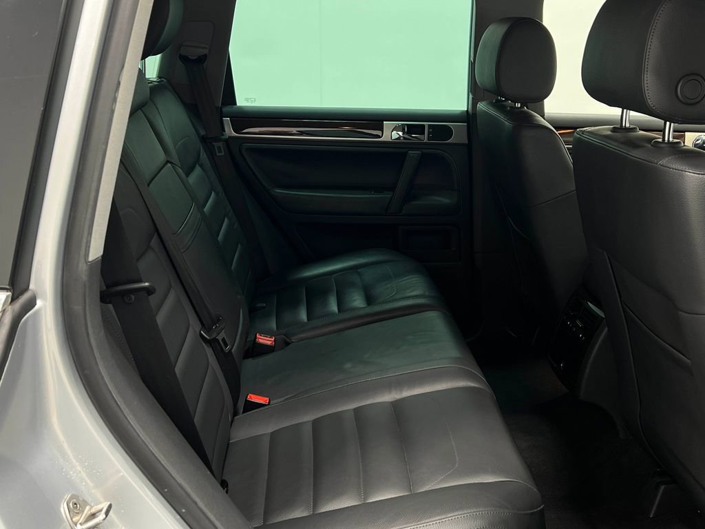 Used 2008 Volkswagen Touareg VR6 image 33