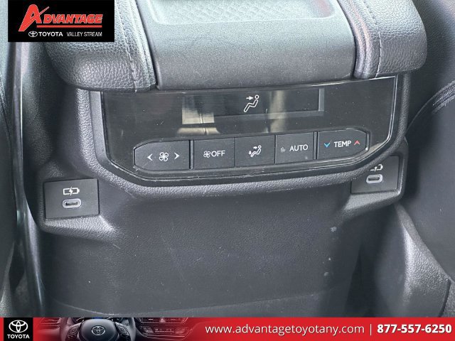 Certified 2024 Toyota Grand Highlander AWD image 16