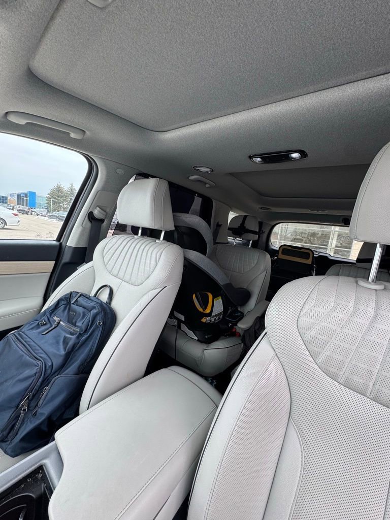Used 2023 Hyundai Palisade Limited w/ Cargo Package image 11
