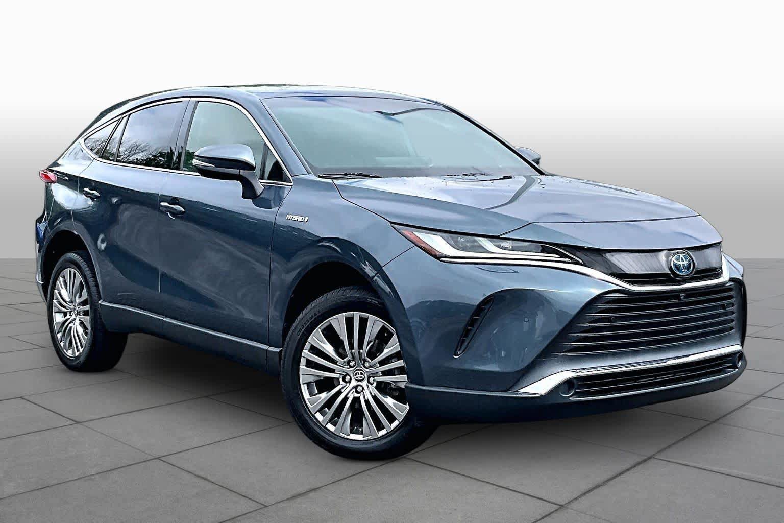 Used 2021 Toyota Venza Limited w/ Advanced Technology Package AWD/4WD image 3