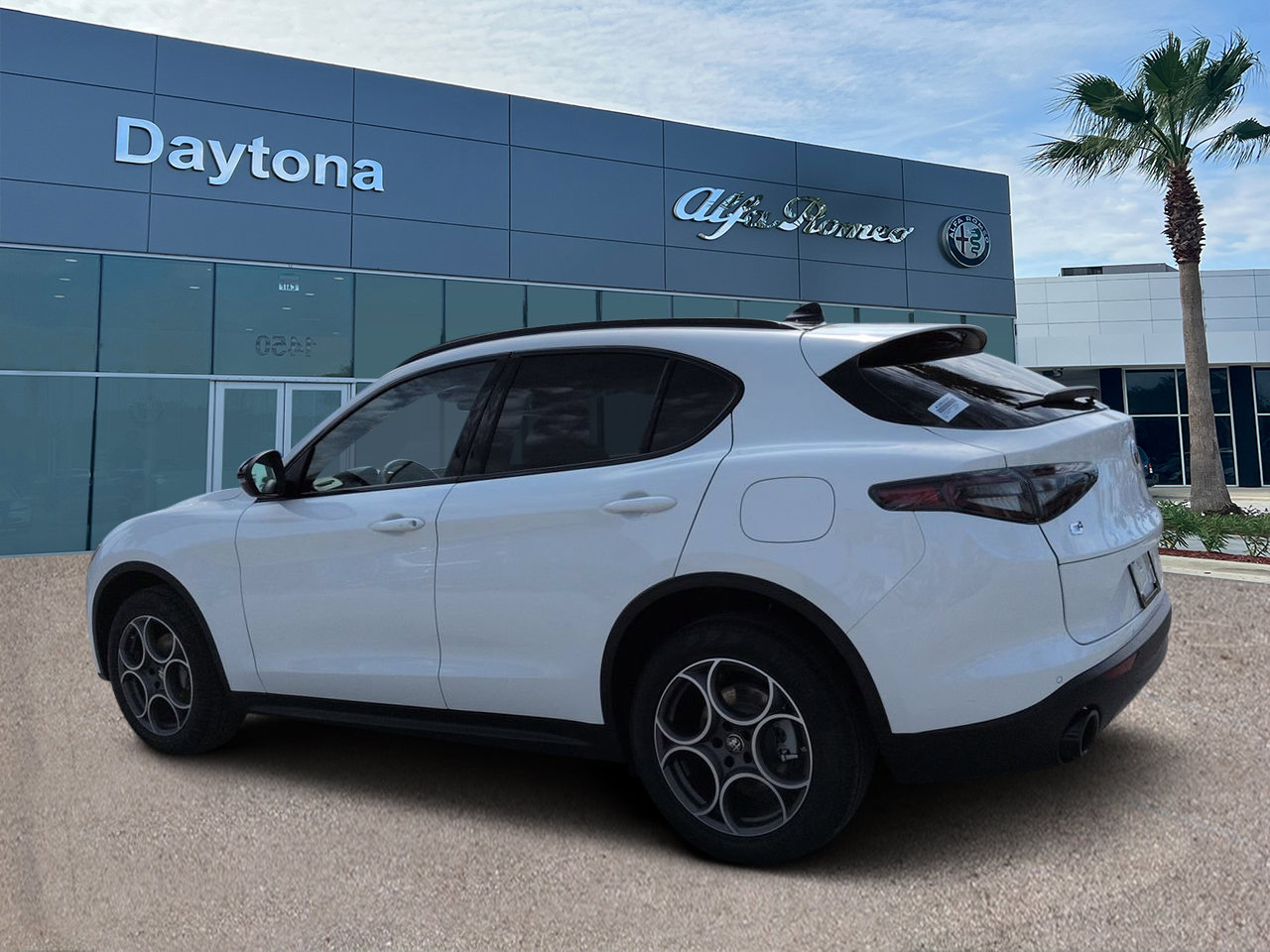 New 2026 Alfa Romeo Stelvio Sprint w/ Convenience Package AWD/4WD image 5