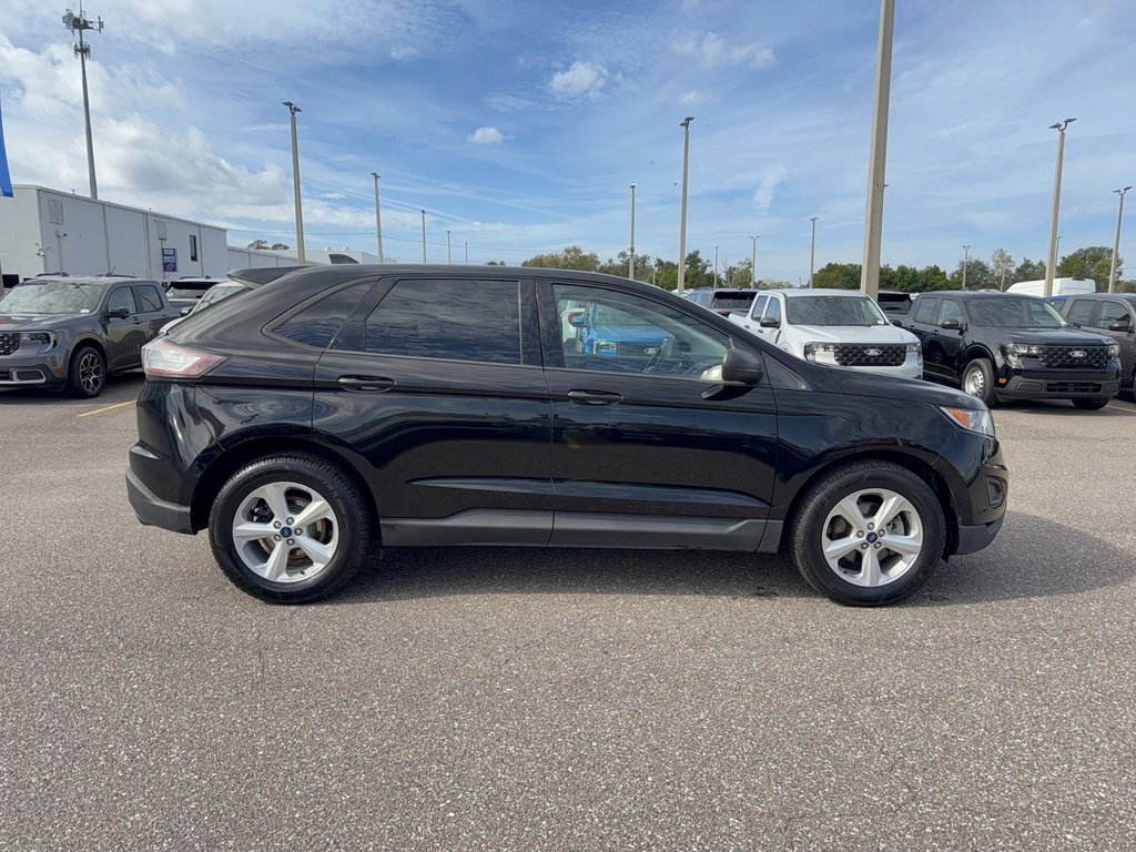 Used 2016 Ford Edge SE image 5