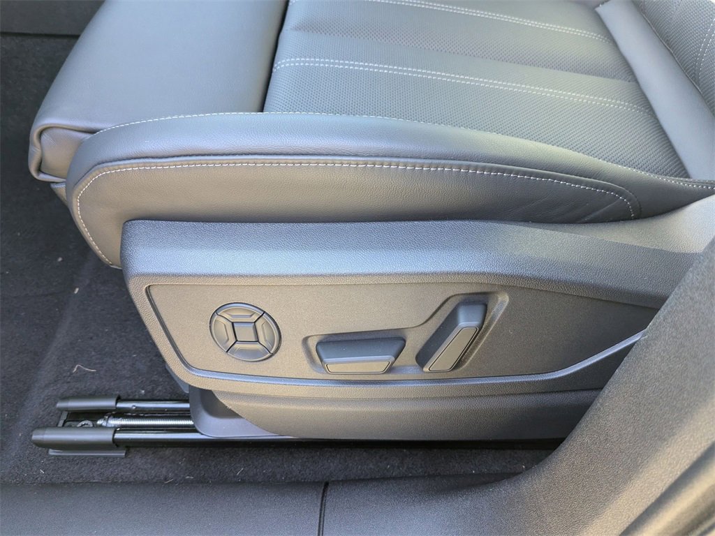 New 2025 Audi Q5 Premium Plus image 14