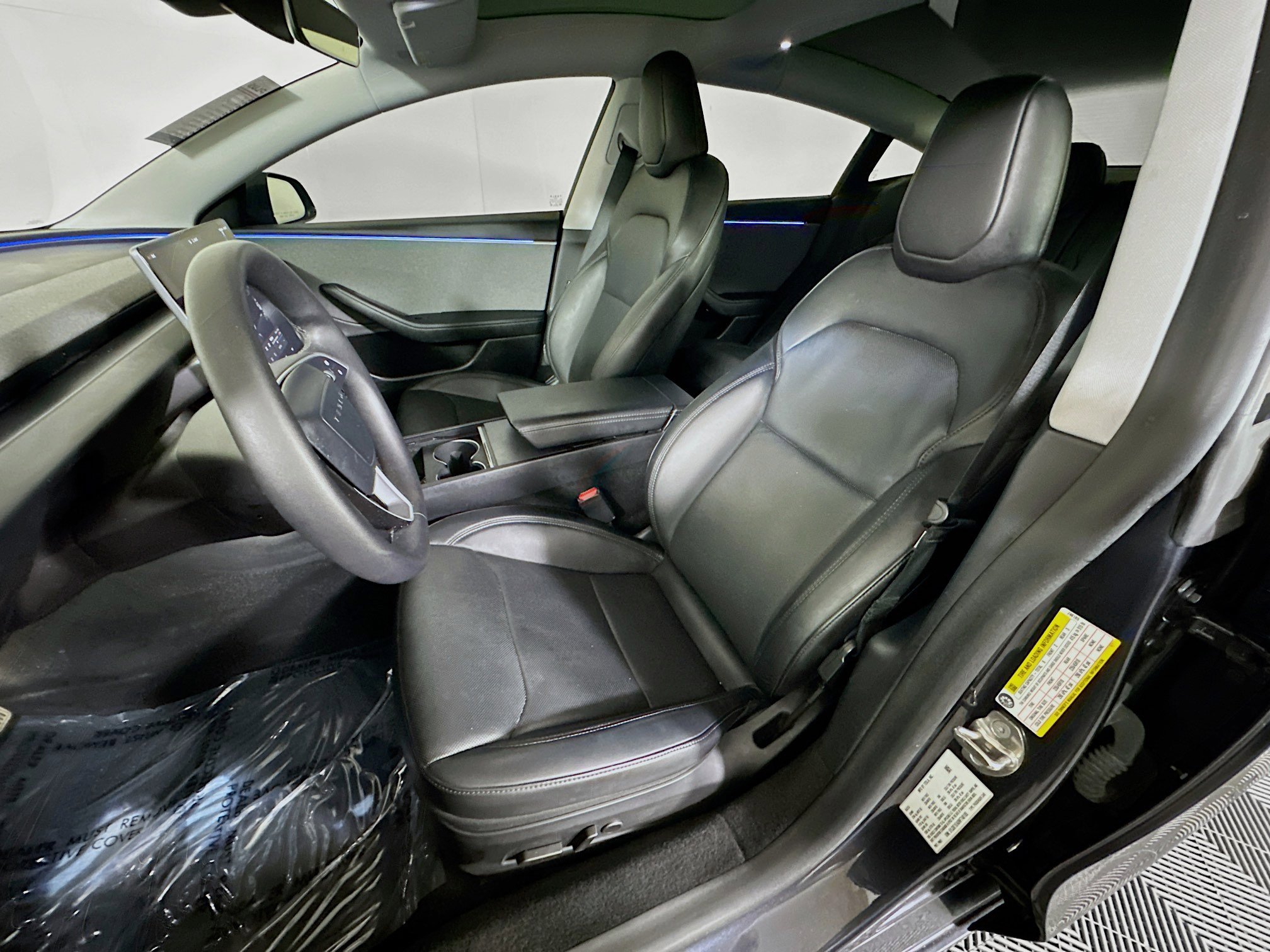 Used 2024 Tesla Model 3 Standard Range RWD image 12