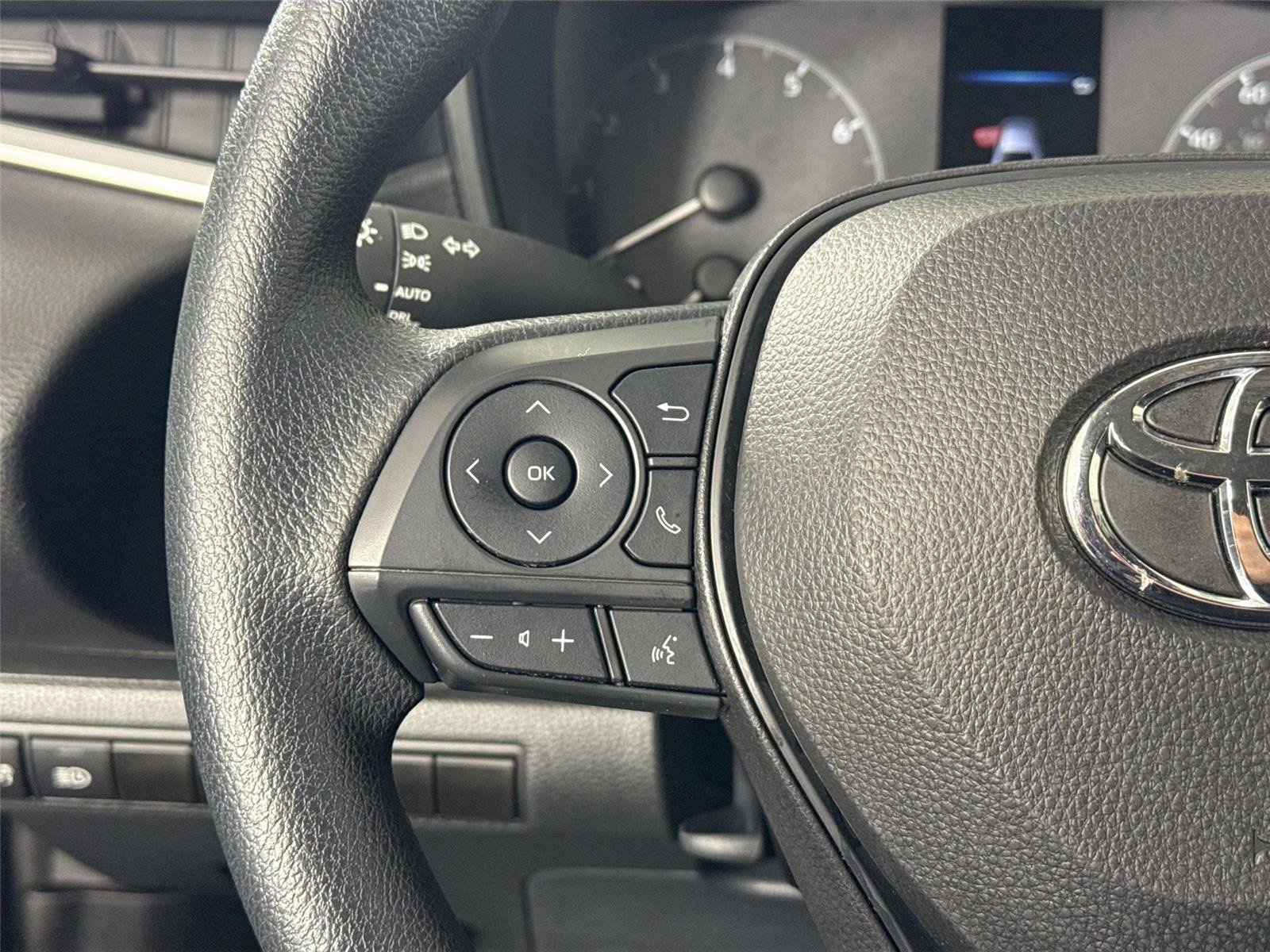 Used 2023 Toyota Corolla LE image 17