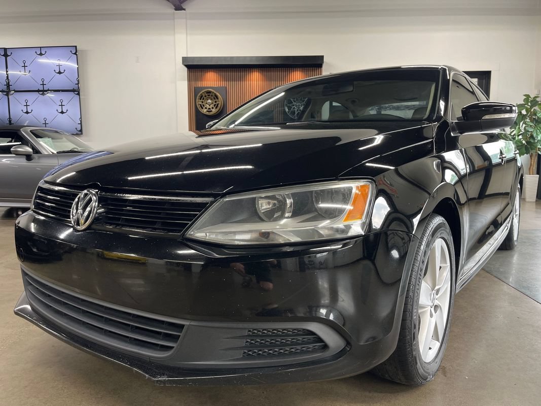 Used 2014 Volkswagen Jetta TDI FWD image 3