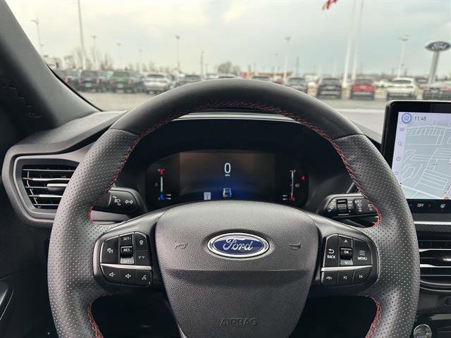 Used 2023 Ford Escape ST-Line w/ Tech Pack #1 AWD/4WD image 17
