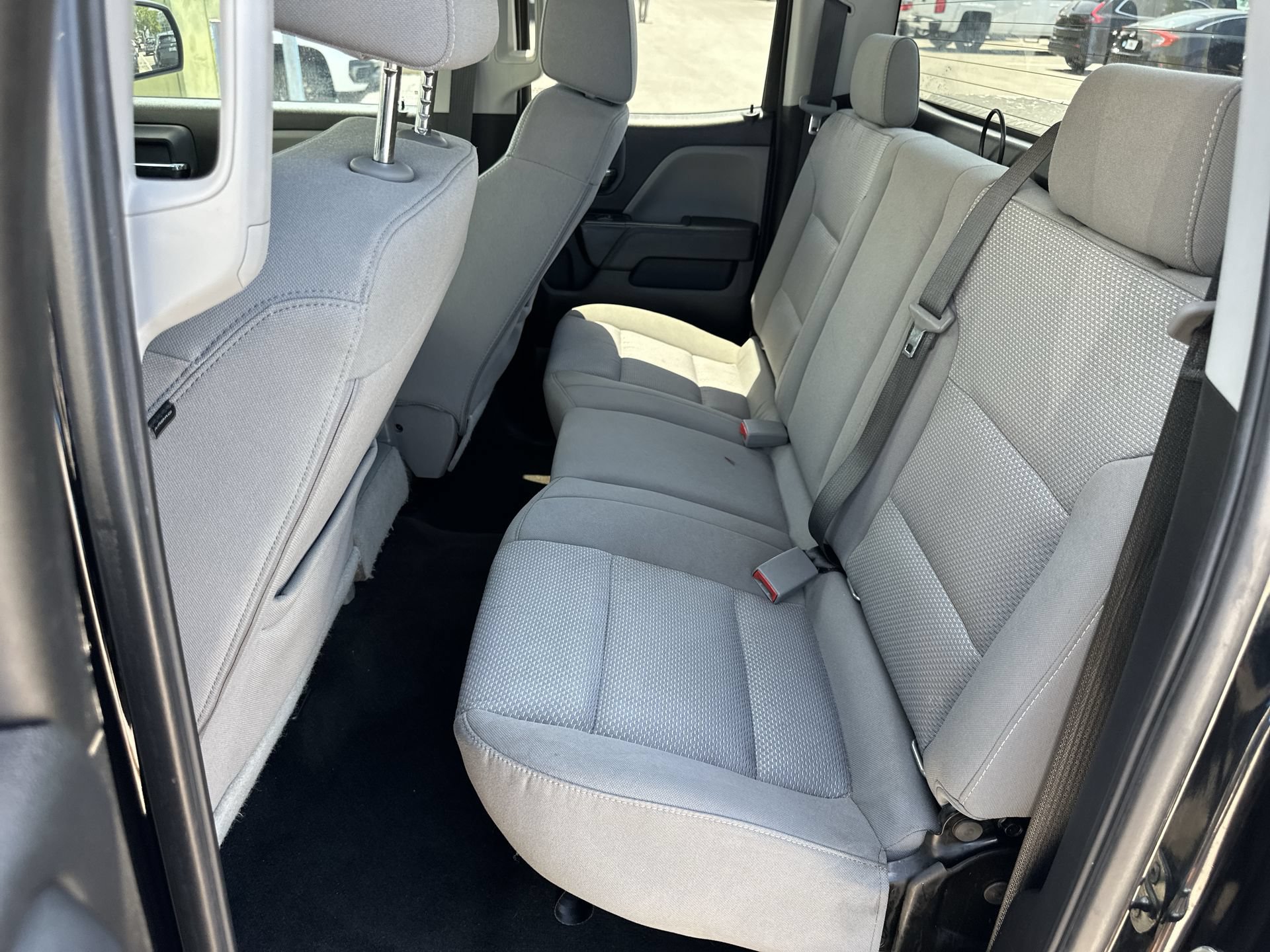 Used 2018 Chevrolet Silverado 1500 Custom w/ Custom Value Package RWD image 17