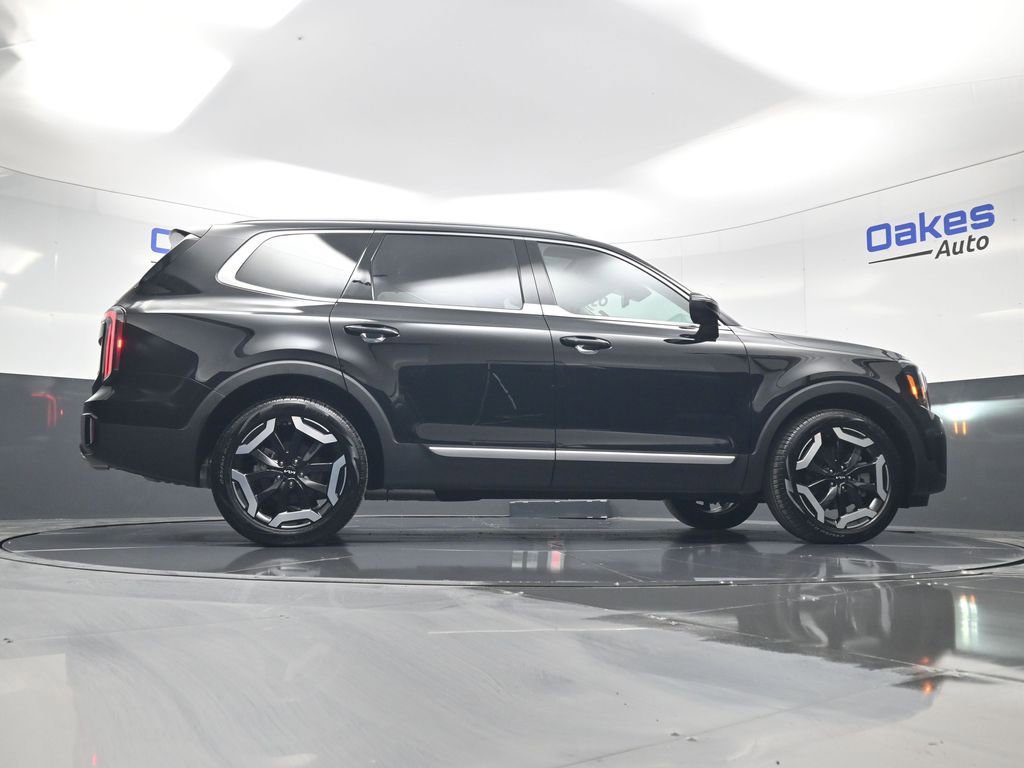 Certified 2025 Kia Telluride EX AWD/4WD image 49