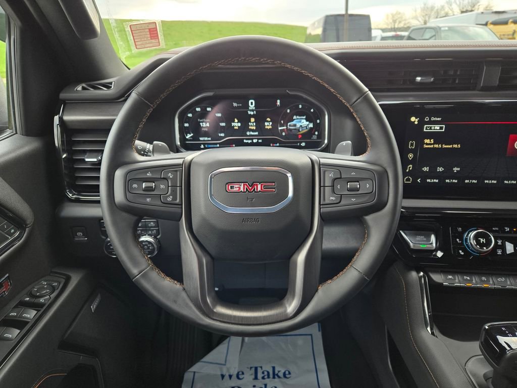 Used 2024 GMC Sierra 1500 AT4 w/ Technology Package AWD/4WD image 21