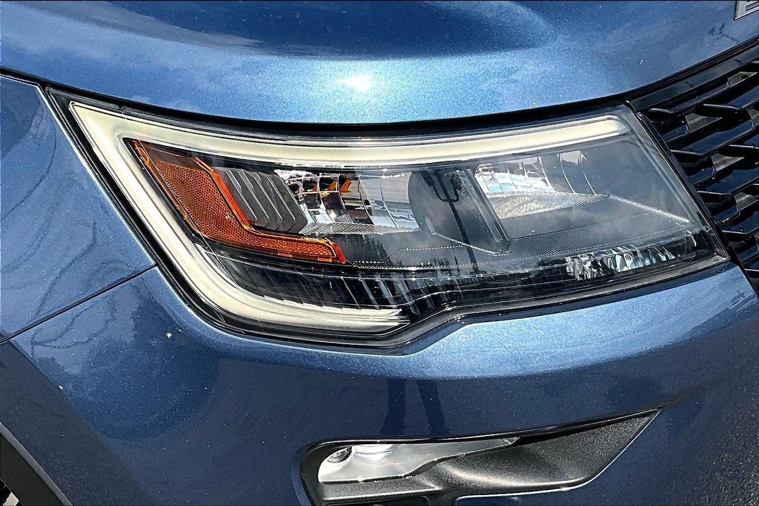 Used 2018 Ford Explorer Sport AWD/4WD image 27