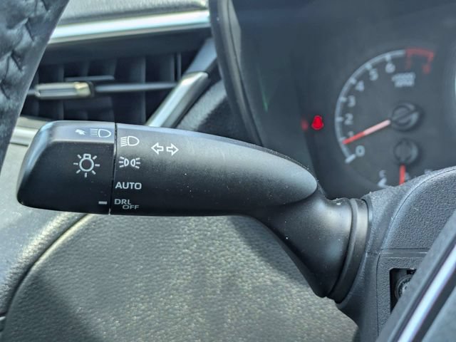 Used 2022 Toyota Corolla Cross LE w/ Moonroof Package FWD image 26