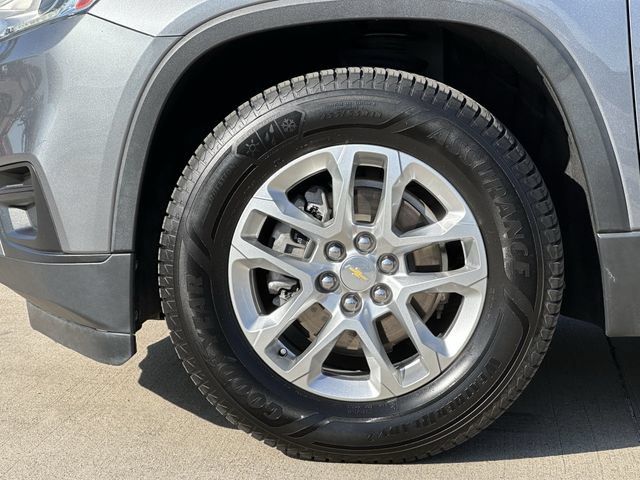 Used 2021 Chevrolet Traverse LS FWD image 9
