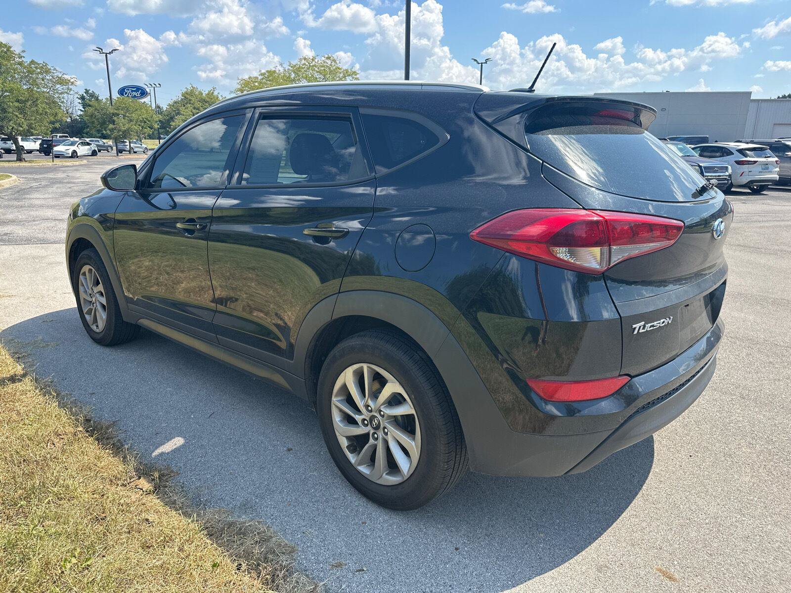 Used 2016 Hyundai Tucson SE w/ Option Group 02 FWD image 9