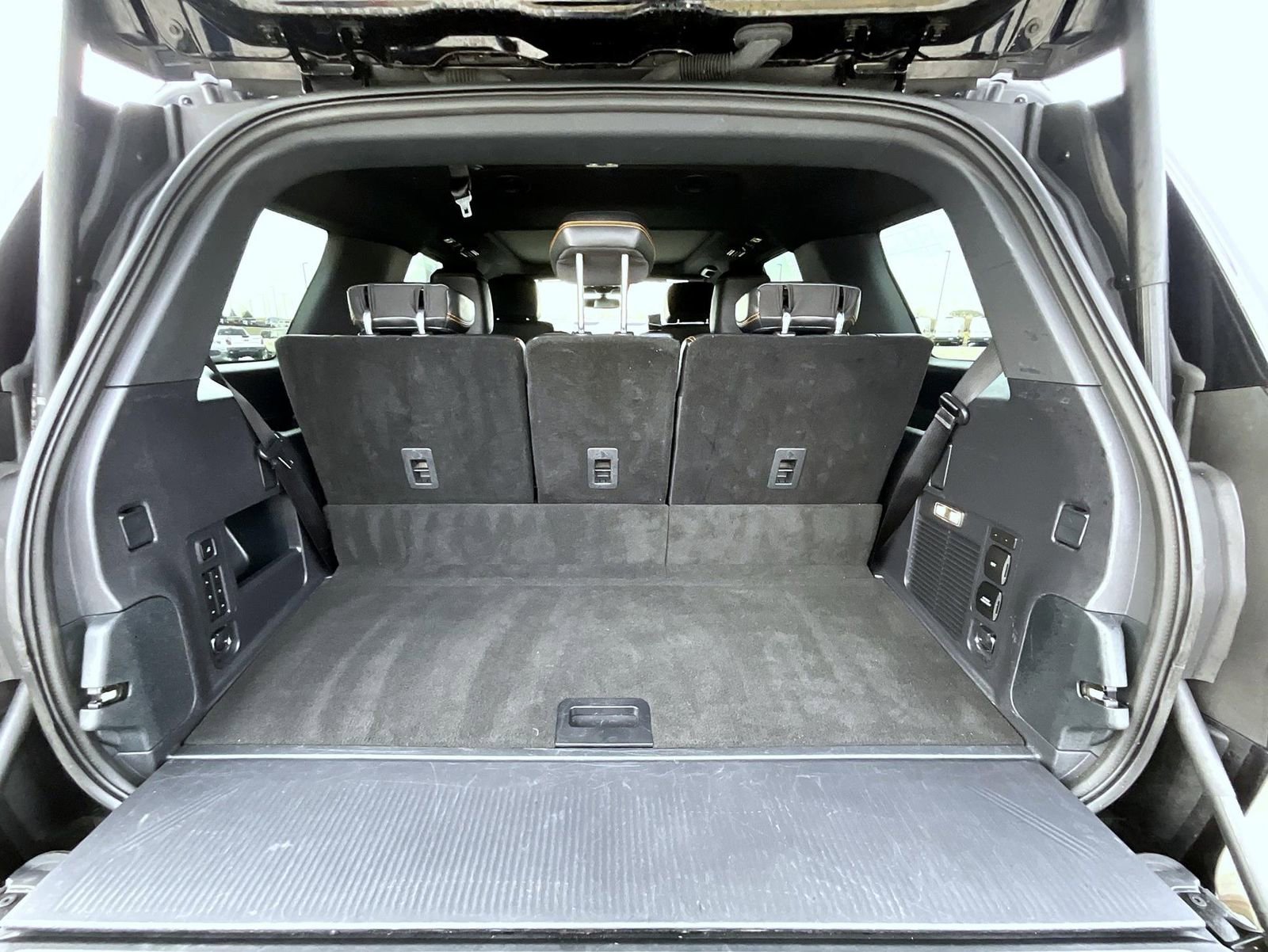 Used 2025 Ford Expedition Tremor image 25