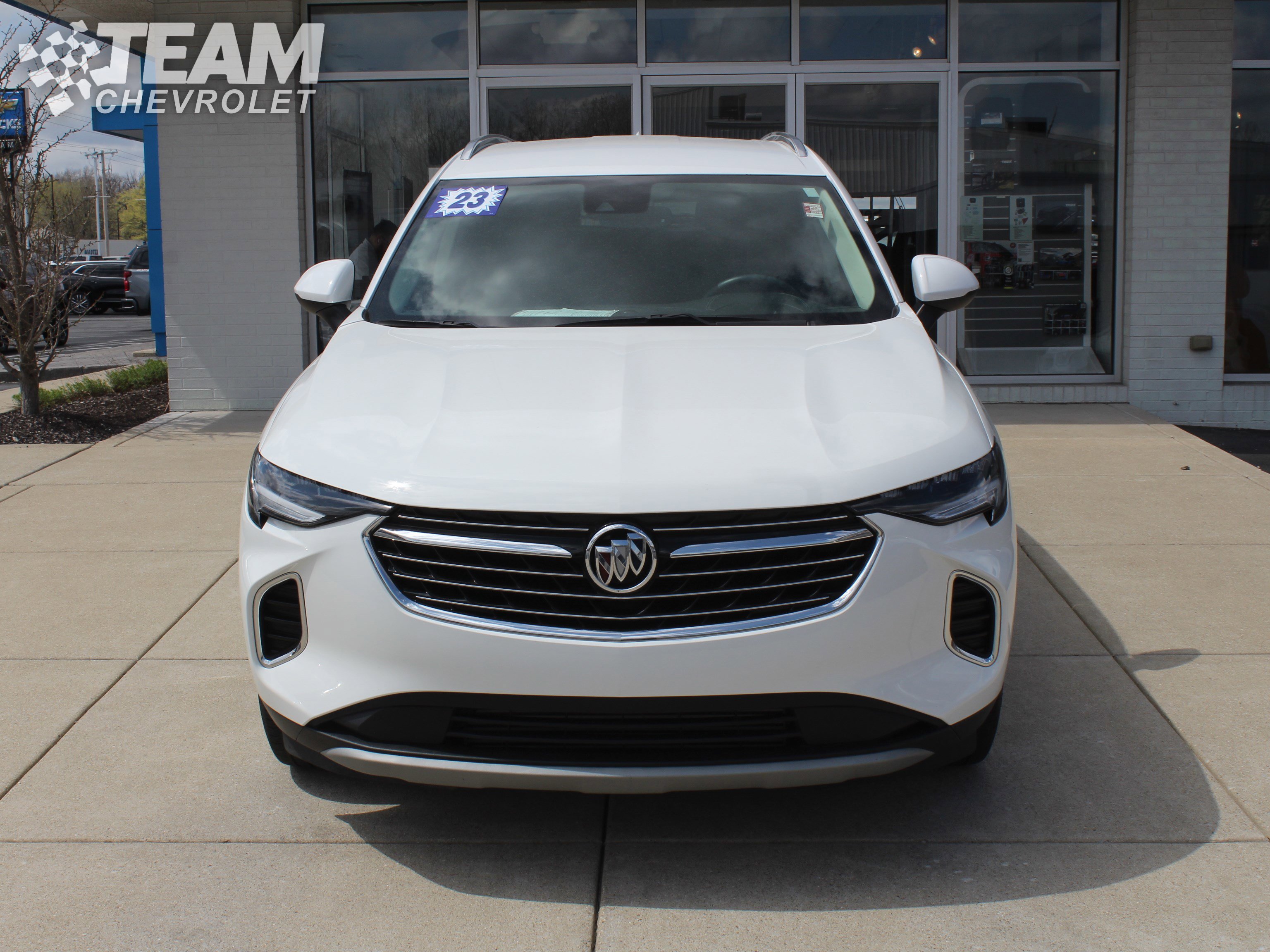 Used 2023 Buick Envision Essence image 9